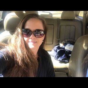 Meet your Posher, Lisa